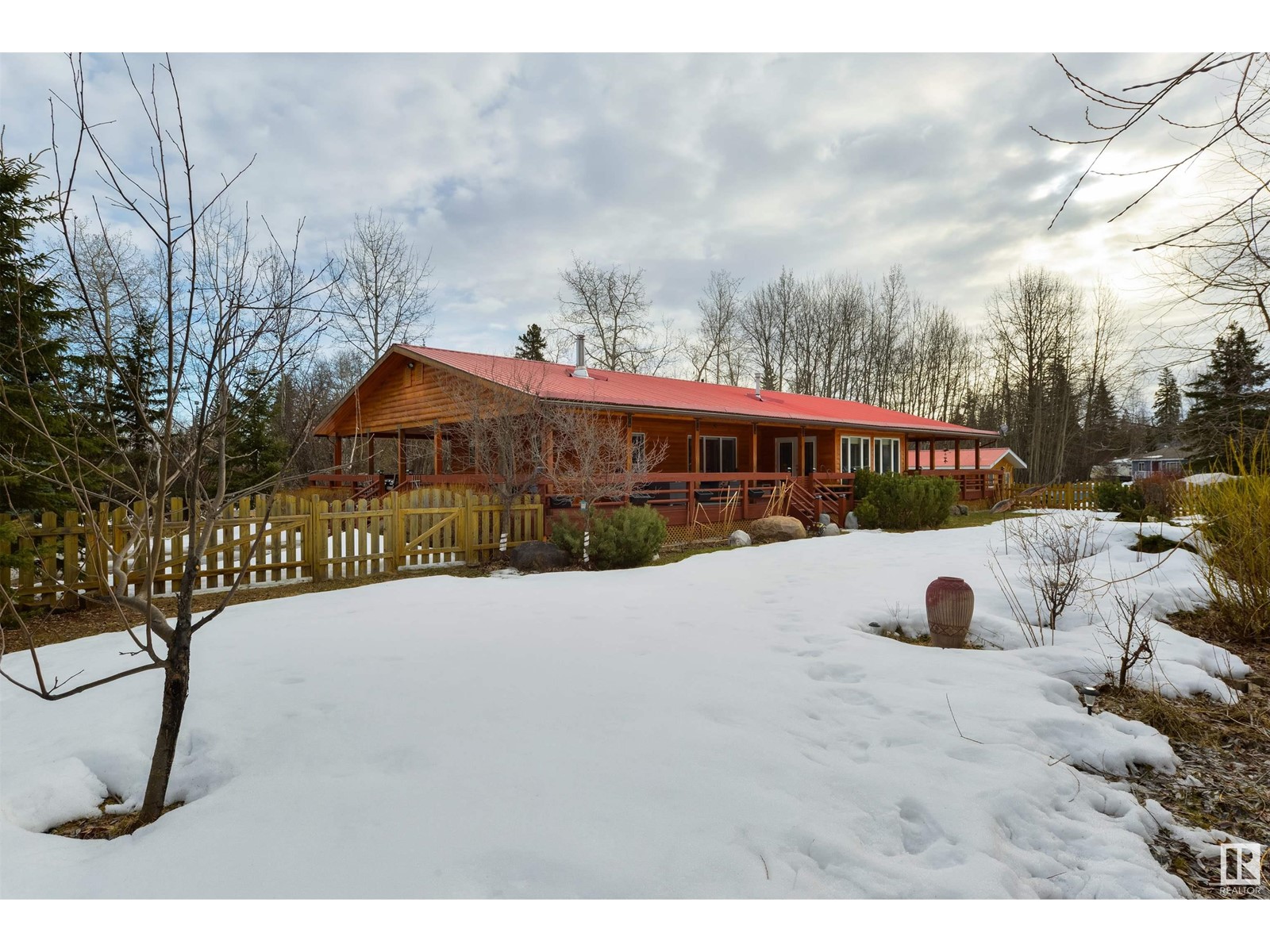 300 Valking RD, rural lac ste. anne county, Alberta
