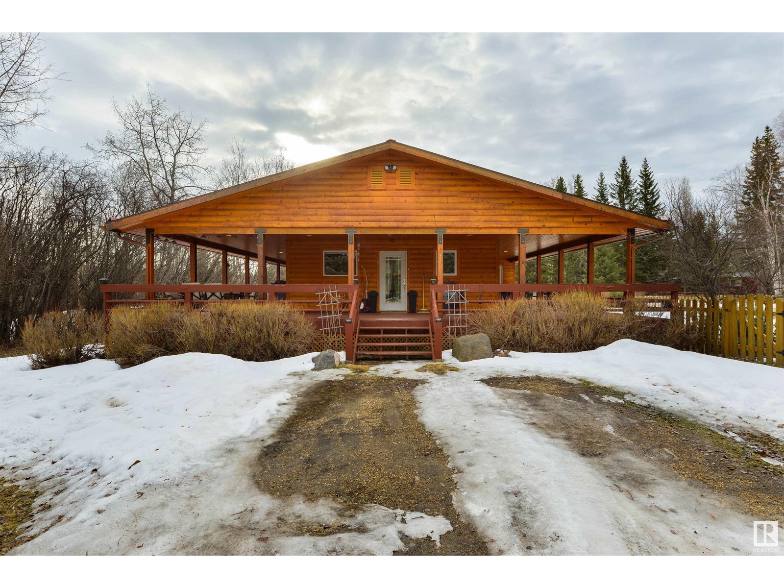 300 Valking Rd, Rural Lac Ste. Anne County, Alberta  T0E 0A2 - Photo 2 - E4427798