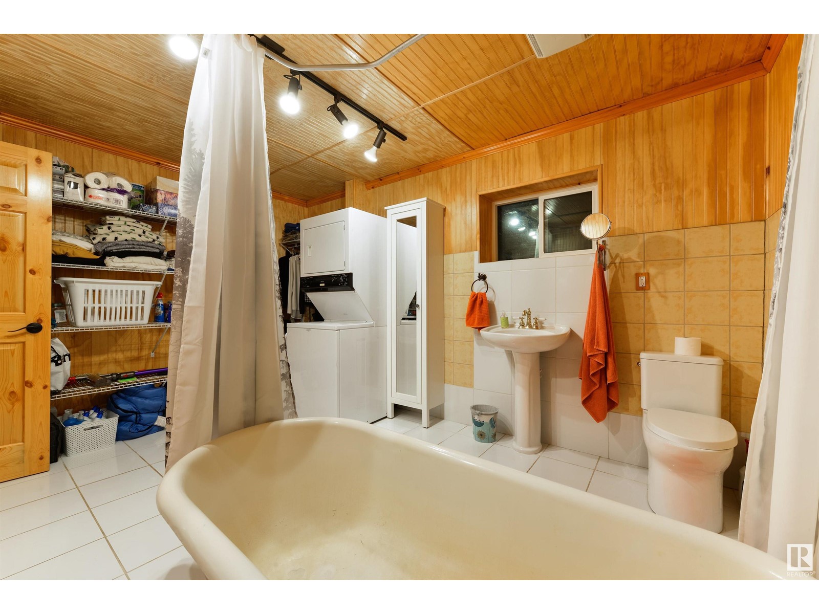 300 Valking Rd, Rural Lac Ste. Anne County, Alberta  T0E 0A2 - Photo 35 - E4427798
