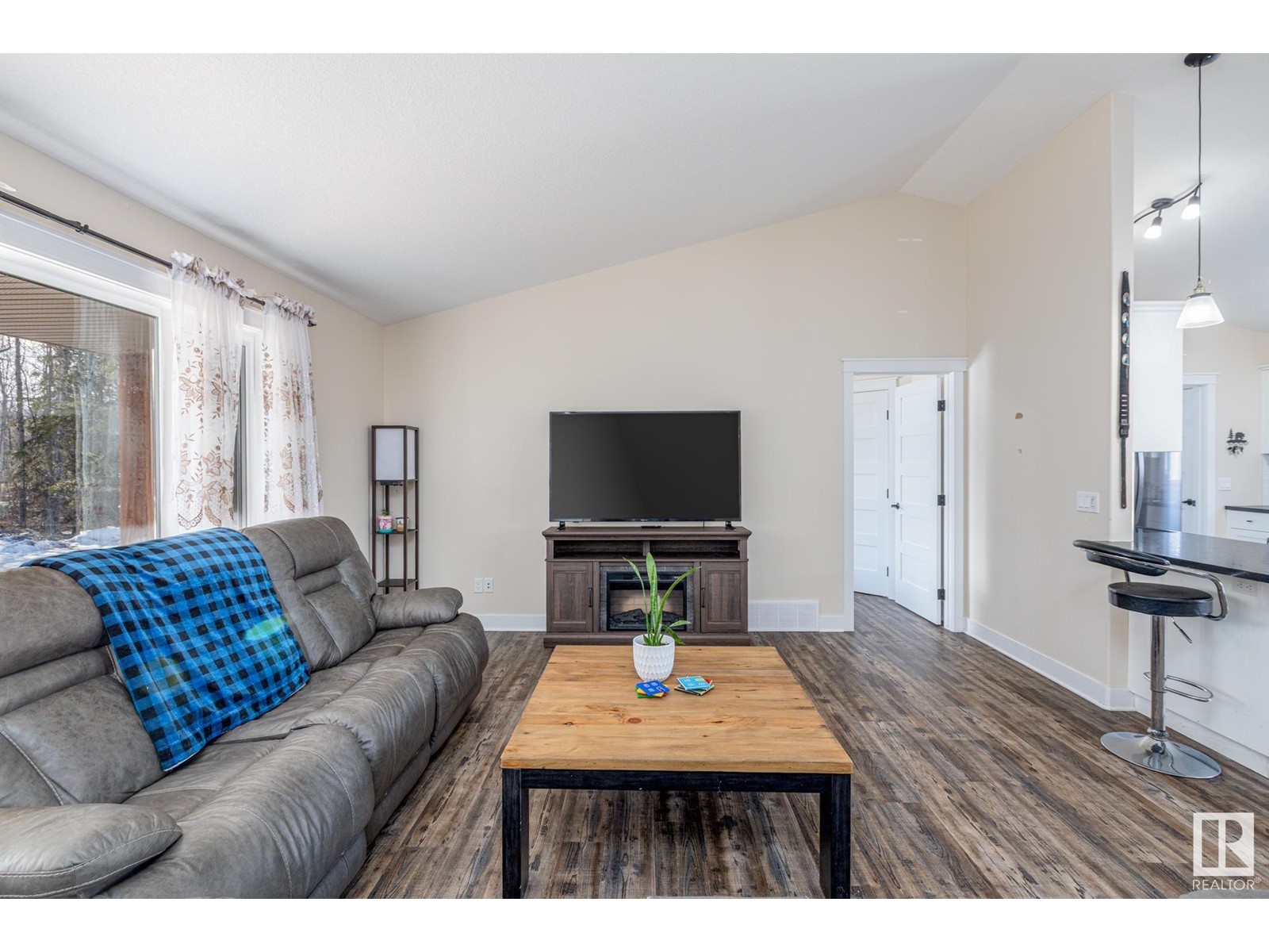 #303 55504 Rr 13, Rural Lac Ste. Anne County, Alberta  T0E 1V0 - Photo 7 - E4427920