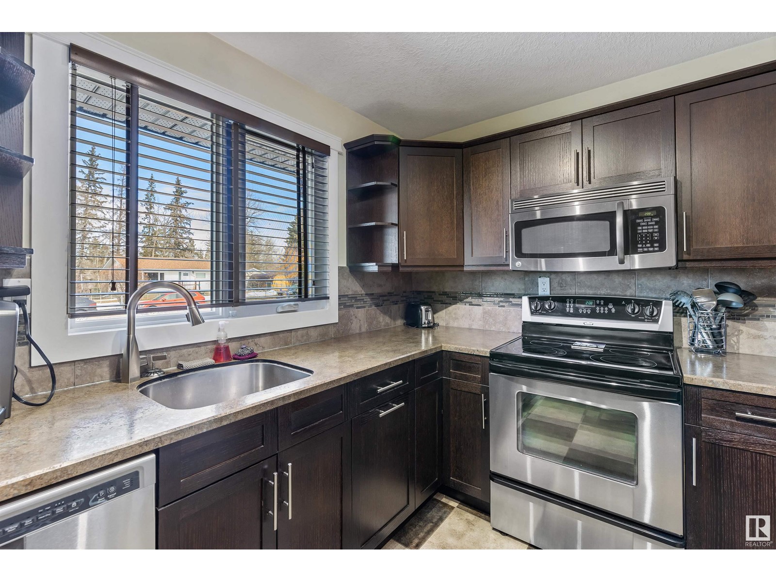 5035 48 Av, Evansburg, Alberta  T0E 0T0 - Photo 11 - E4428048