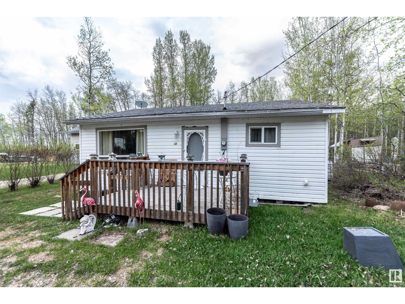 18 Birch Av, Rural Lac Ste. Anne County, Alberta  T0E 0H0 - Photo 3 - E4429161