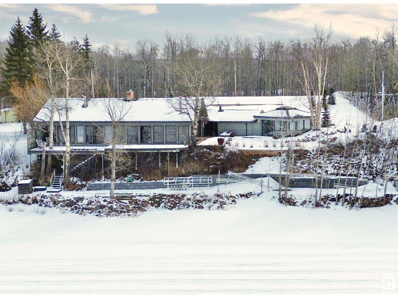 139 Silver Beach RD, rural wetaskiwin county, Alberta