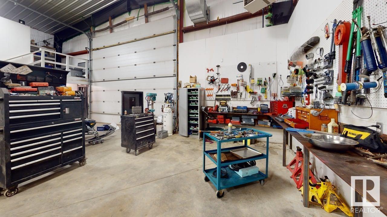 55502 Nikoodi Rd, Rural Lac Ste. Anne County, Alberta  T0E 0X0 - Photo 15 - E4429754