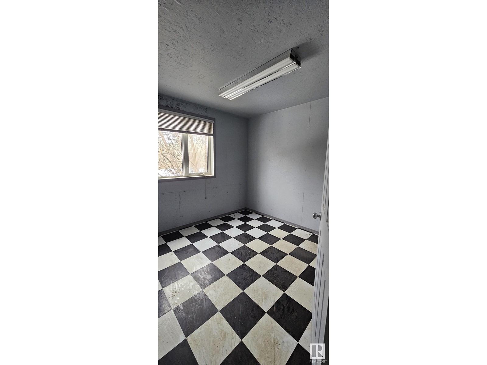 5902 32 St St, Rural Wetaskiwin County, Alberta  T0C 2C0 - Photo 9 - E4429862
