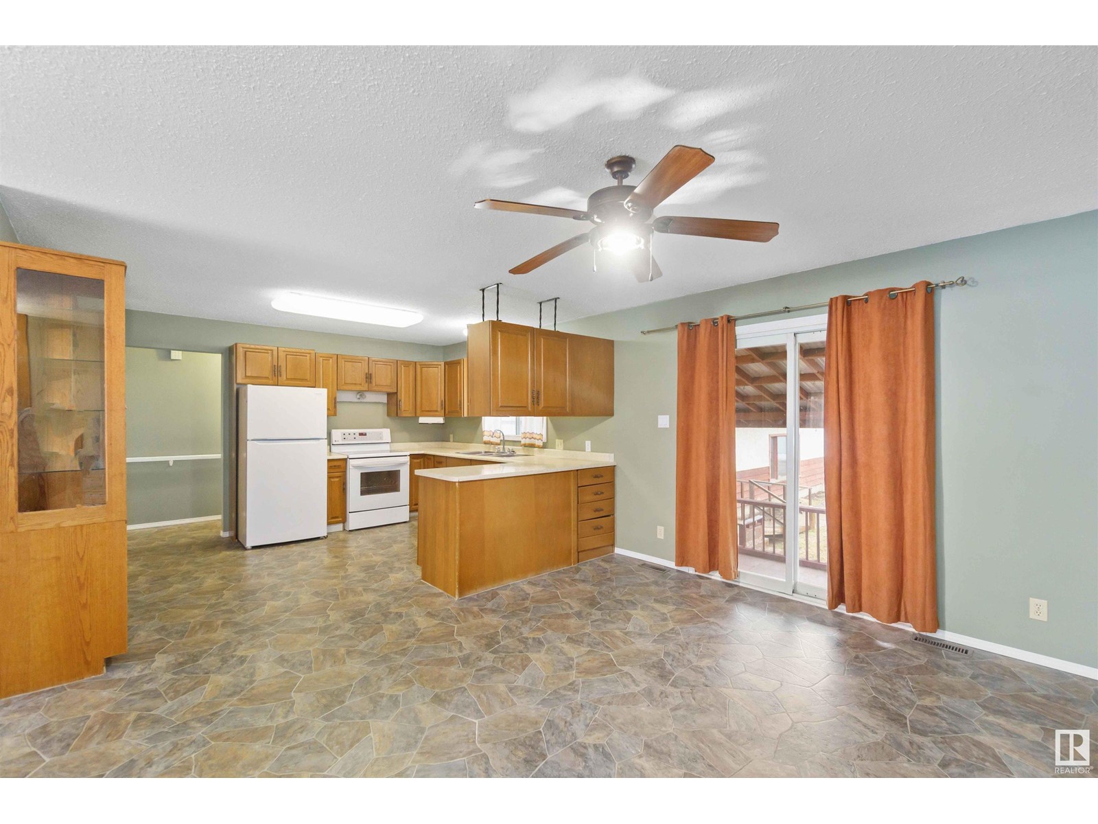 4811 51 Av, Sangudo, Alberta  T0E 2A0 - Photo 13 - E4429903