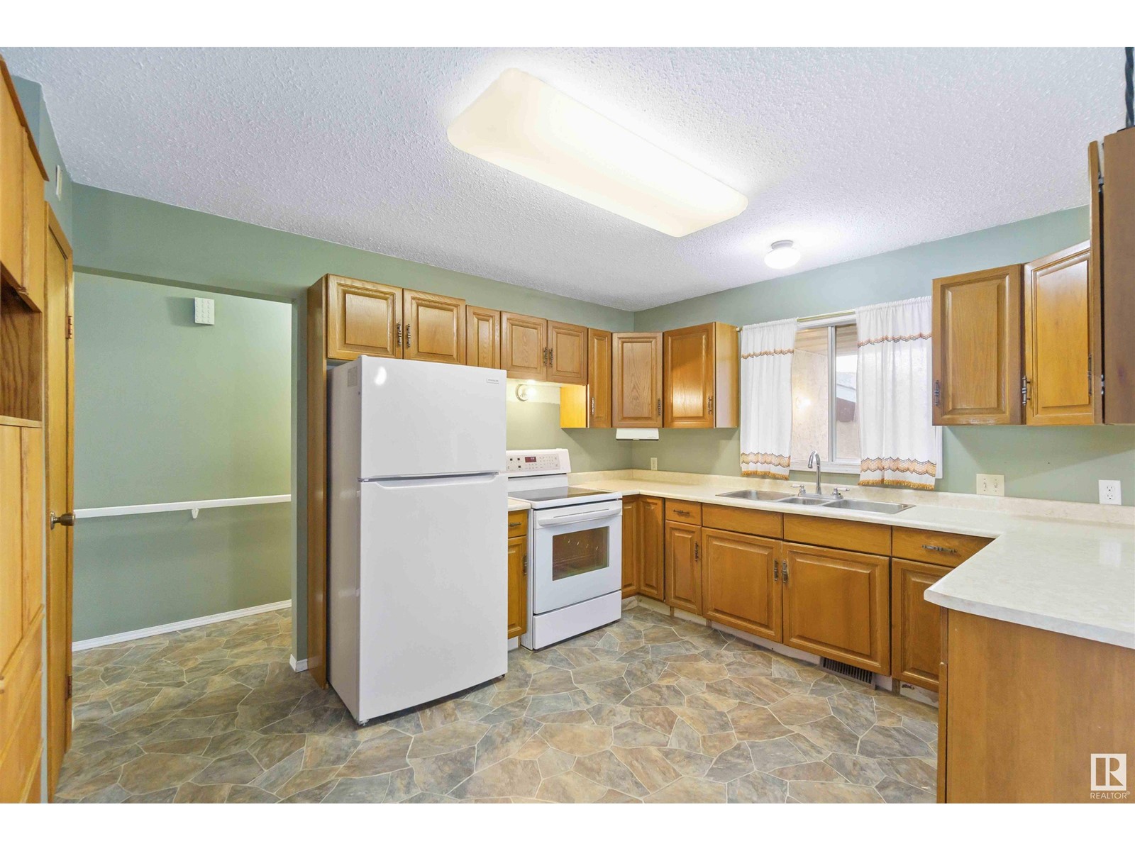 4811 51 Av, Sangudo, Alberta  T0E 2A0 - Photo 16 - E4429903