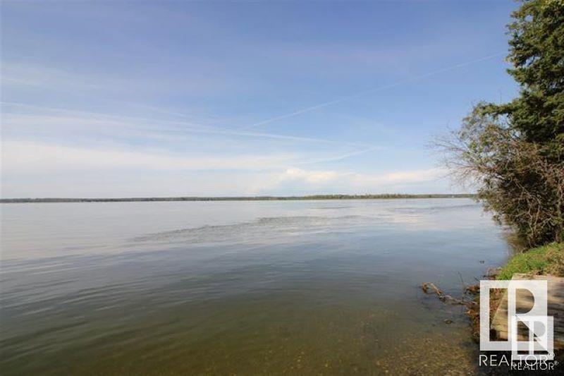 1 Poppy Pl, Rural Lac Ste. Anne County, Alberta  T0E 1H0 - Photo 2 - E4430012