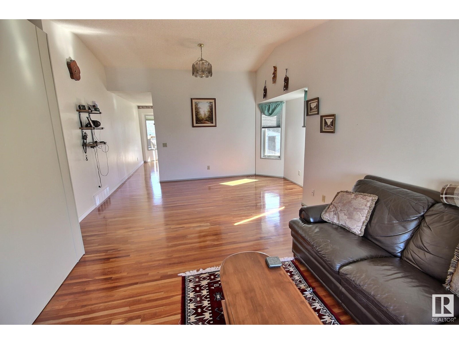 5611 56 St, Beaumont, Alberta  T0C 0H0 - Photo 6 - E4430148