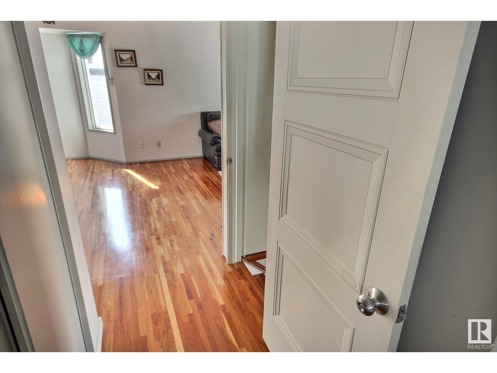 5611 56 St, Beaumont, Alberta  T0C 0H0 - Photo 7 - E4430148