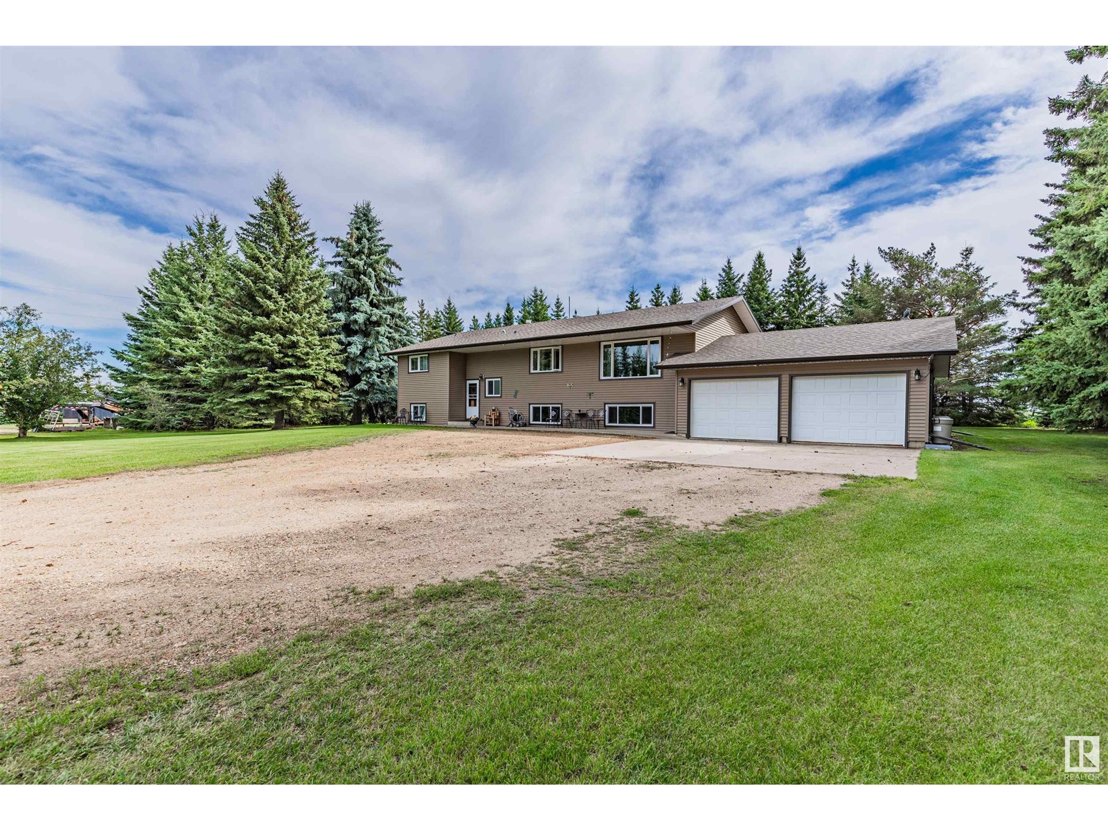 240049 Twp Rd 480, Rural Wetaskiwin County, Alberta  T0C 1Z0 - Photo 3 - E4430719