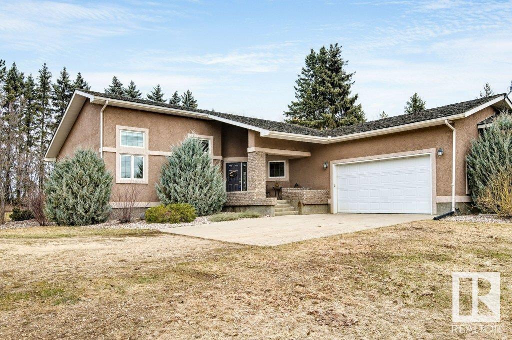 225067 Twp Road 470, Rural Wetaskiwin County, Alberta  T0C 1L0 - Photo 2 - E4431556