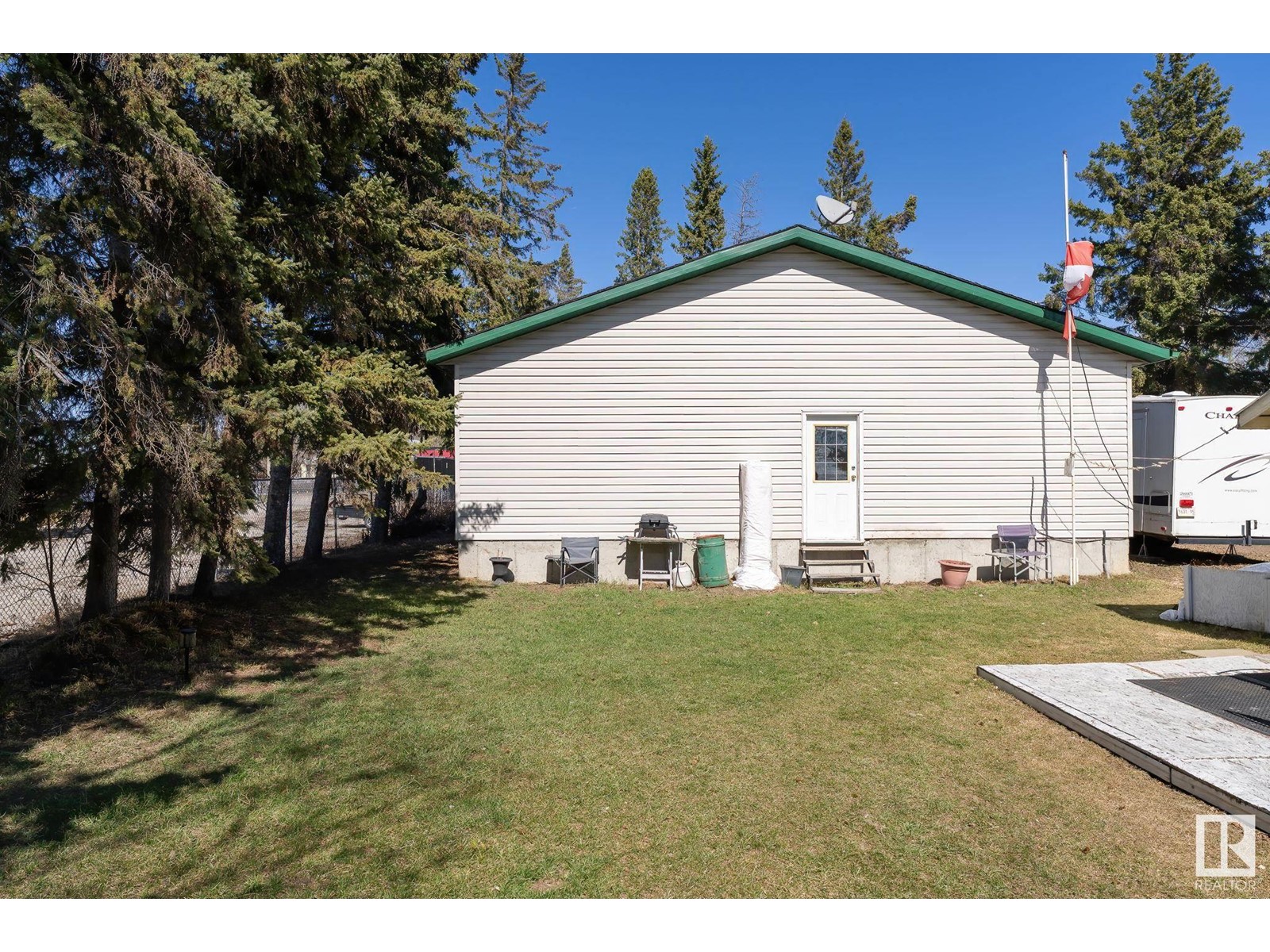 77 Lakeshore DR, rural lac ste. anne county, Alberta