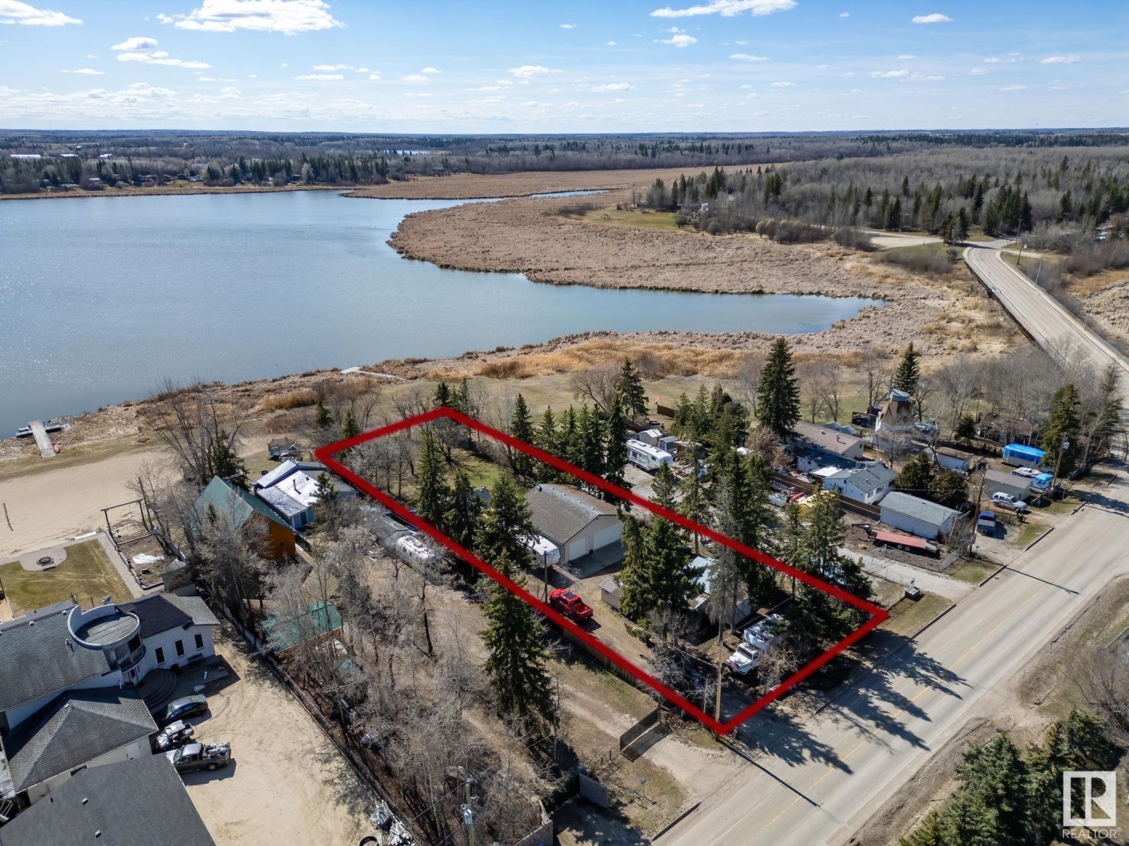 77 Lakeshore Dr, Rural Lac Ste. Anne County, Alberta  T0E 1V0 - Photo 10 - E4431710
