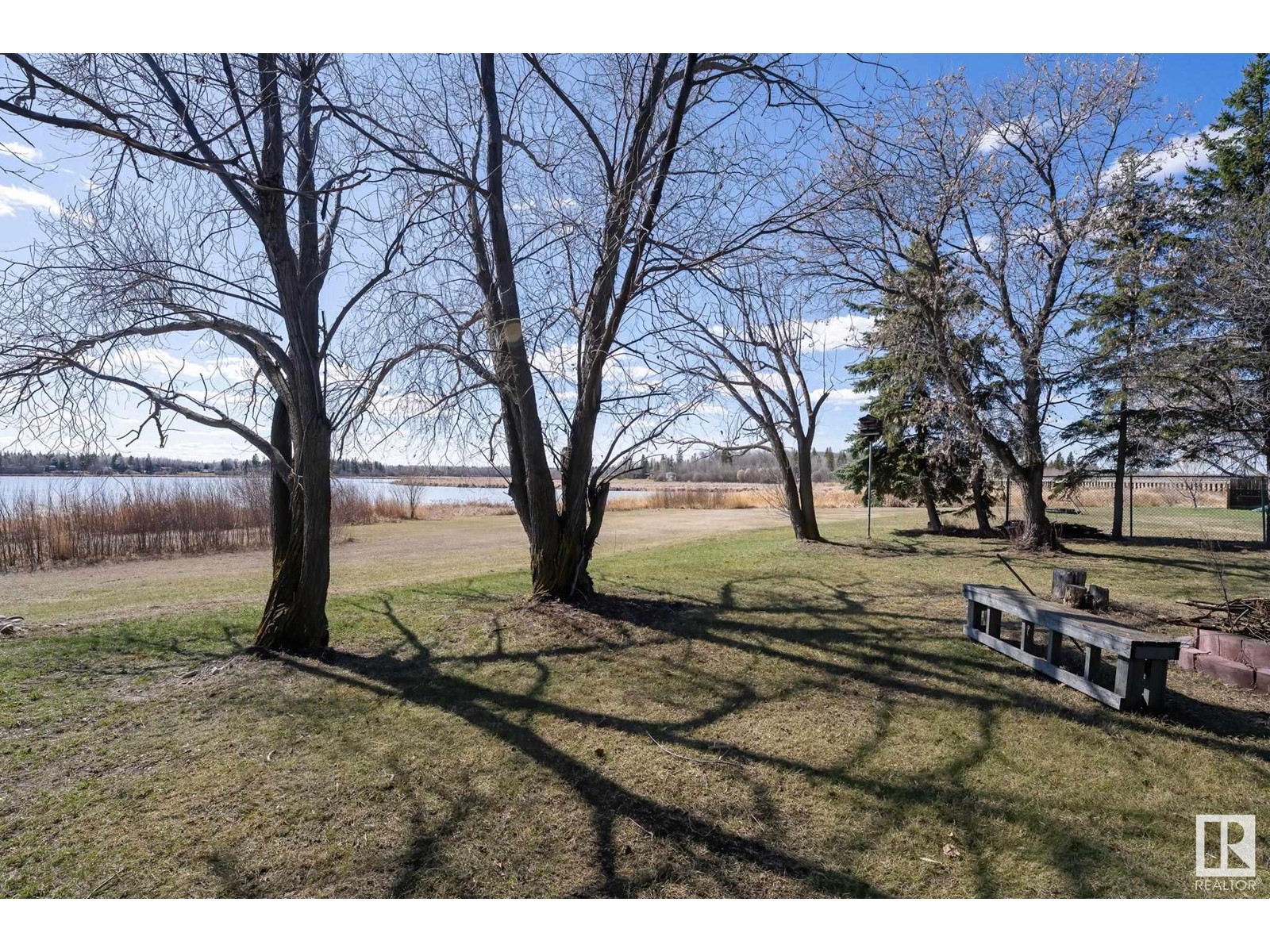 77 Lakeshore Dr, Rural Lac Ste. Anne County, Alberta  T0E 1V0 - Photo 45 - E4431710