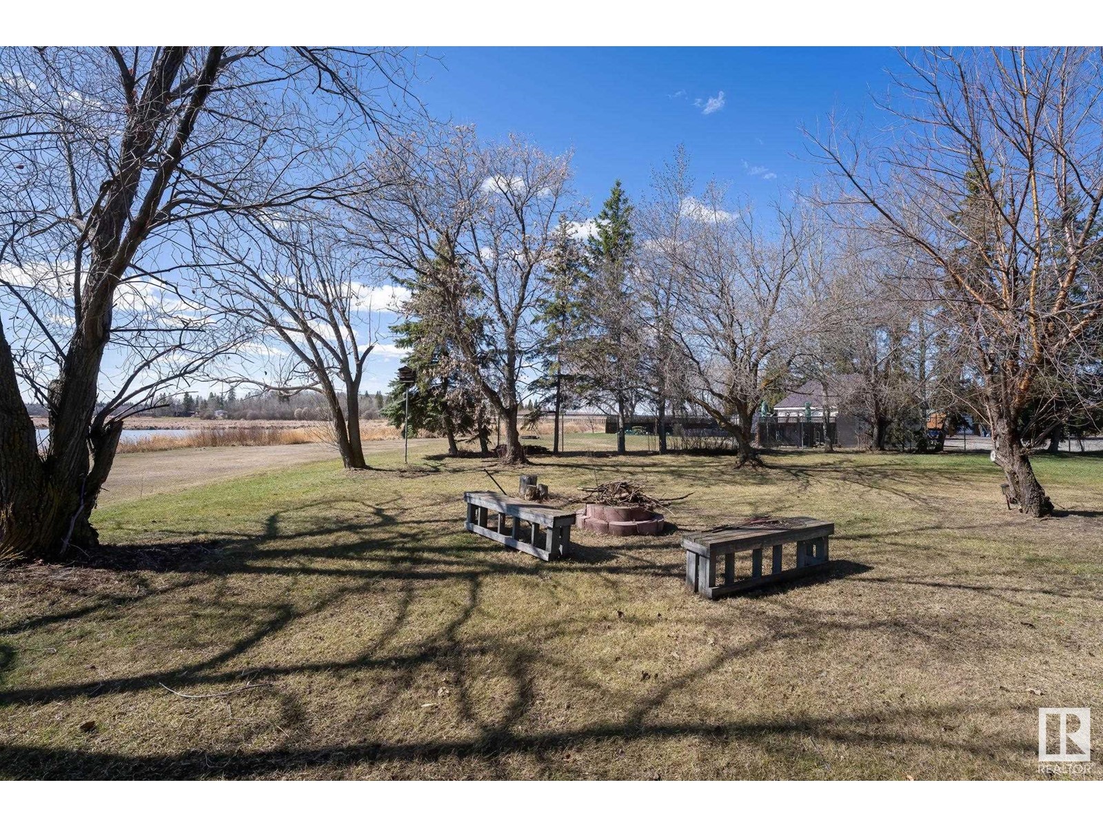 77 Lakeshore Dr, Rural Lac Ste. Anne County, Alberta  T0E 1V0 - Photo 46 - E4431710