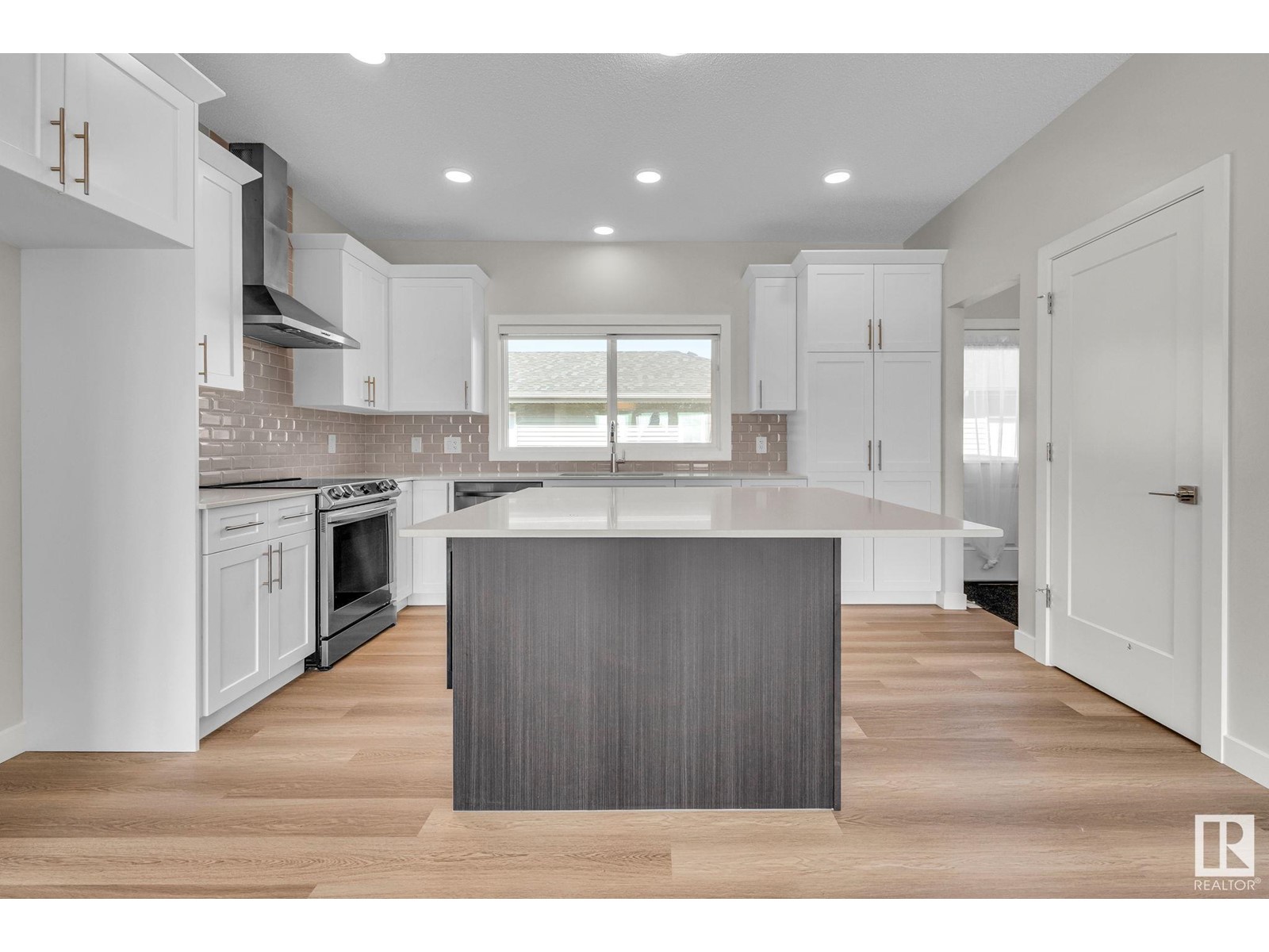 654 Black Stone Bv, Leduc, Alberta  T0C 0V0 - Photo 4 - E4431762