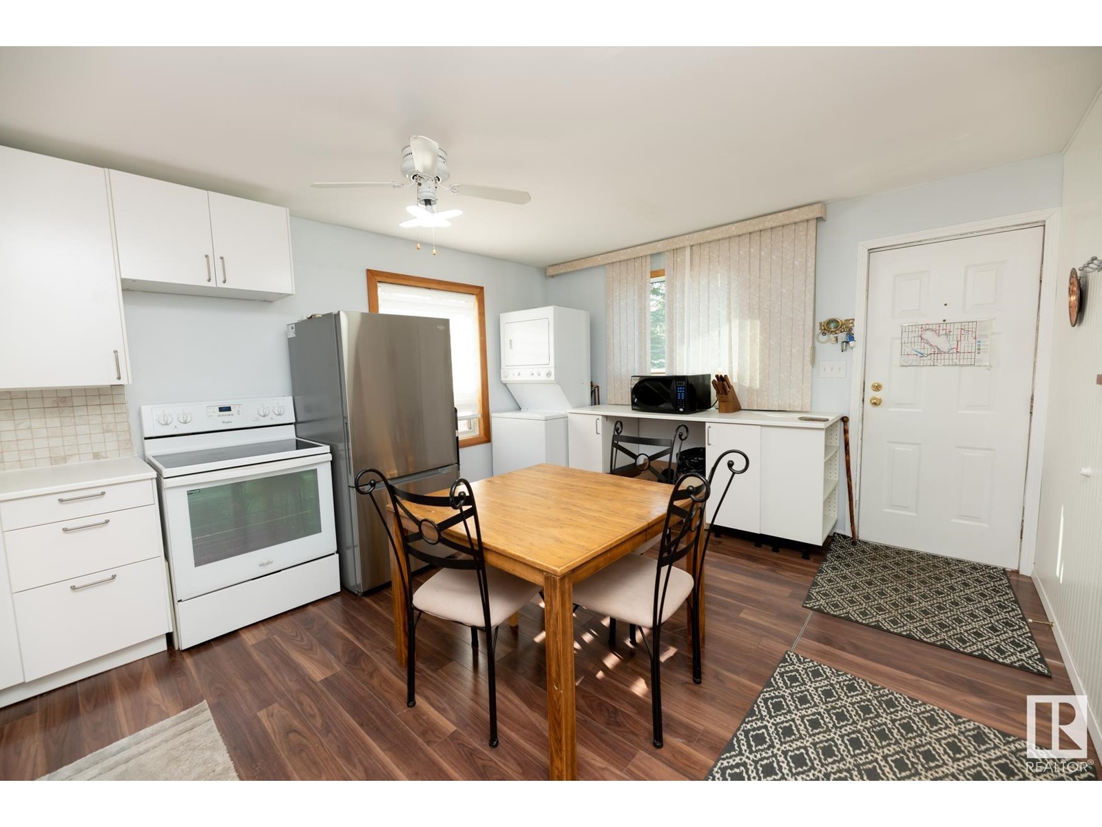 5802 50 St, Rural Wetaskiwin County, Alberta  T0C 2C0 - Photo 10 - E4433024
