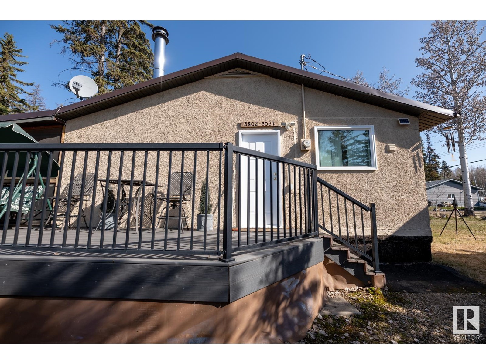5802 50 St, Rural Wetaskiwin County, Alberta  T0C 2C0 - Photo 2 - E4433024