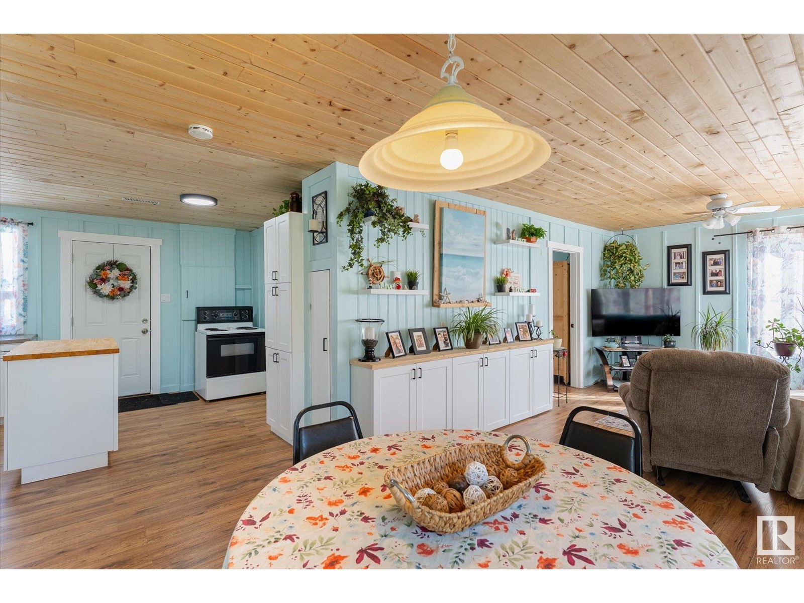 5720 49 Av, Rural Lac Ste. Anne County, Alberta  T0E 0A0 - Photo 10 - E4433405