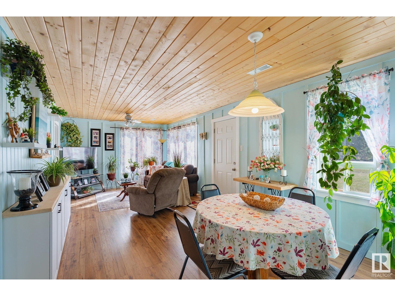 5720 49 Av, Rural Lac Ste. Anne County, Alberta  T0E 0A0 - Photo 11 - E4433405