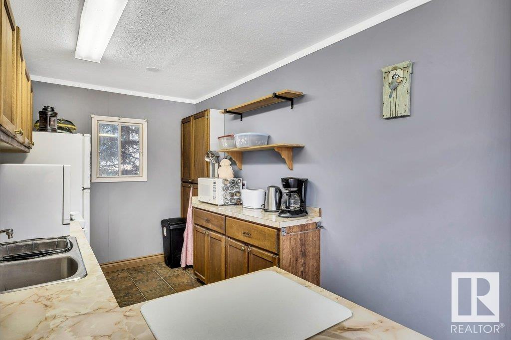 24 Lakeshore Drive, S.v. Grandview, Rural Wetaskiwin County, Alberta  T0C 2V0 - Photo 14 - E4433584