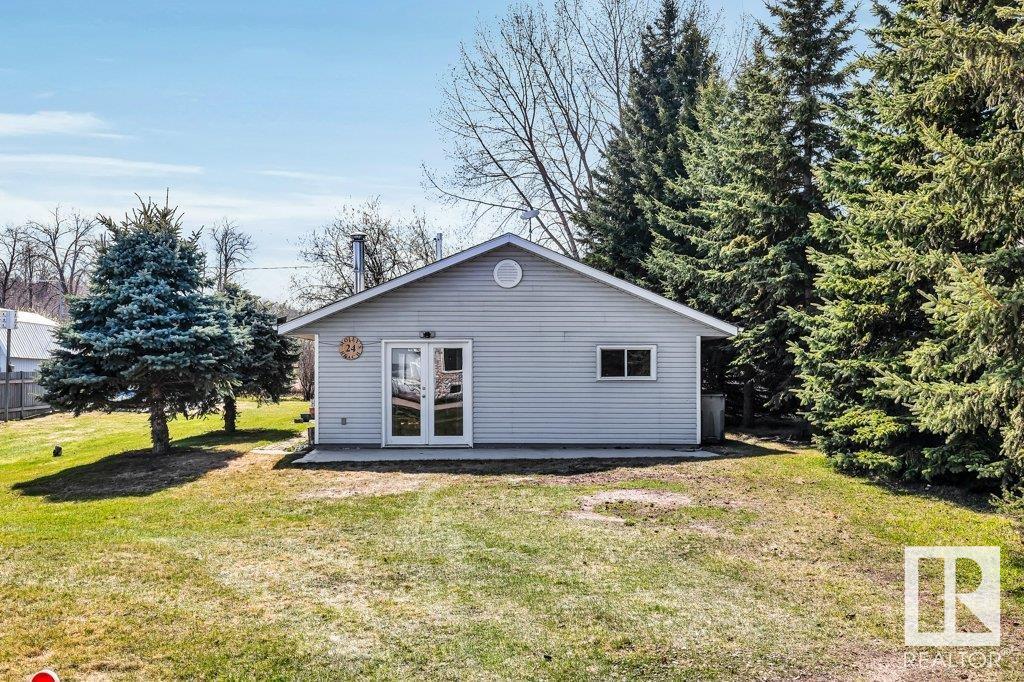 24 Lakeshore Drive, S.v. Grandview, Rural Wetaskiwin County, Alberta  T0C 2V0 - Photo 2 - E4433584