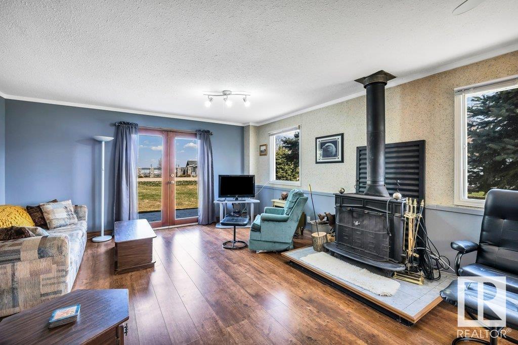 24 Lakeshore Drive, S.v. Grandview, Rural Wetaskiwin County, Alberta  T0C 2V0 - Photo 6 - E4433584