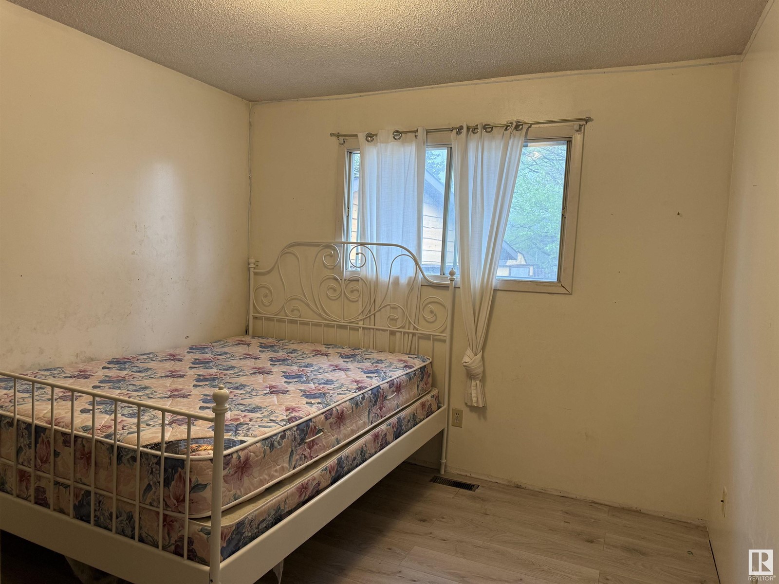 5509 49 St, Drayton Valley, Alberta  T7A 1A3 - Photo 9 - E4433764