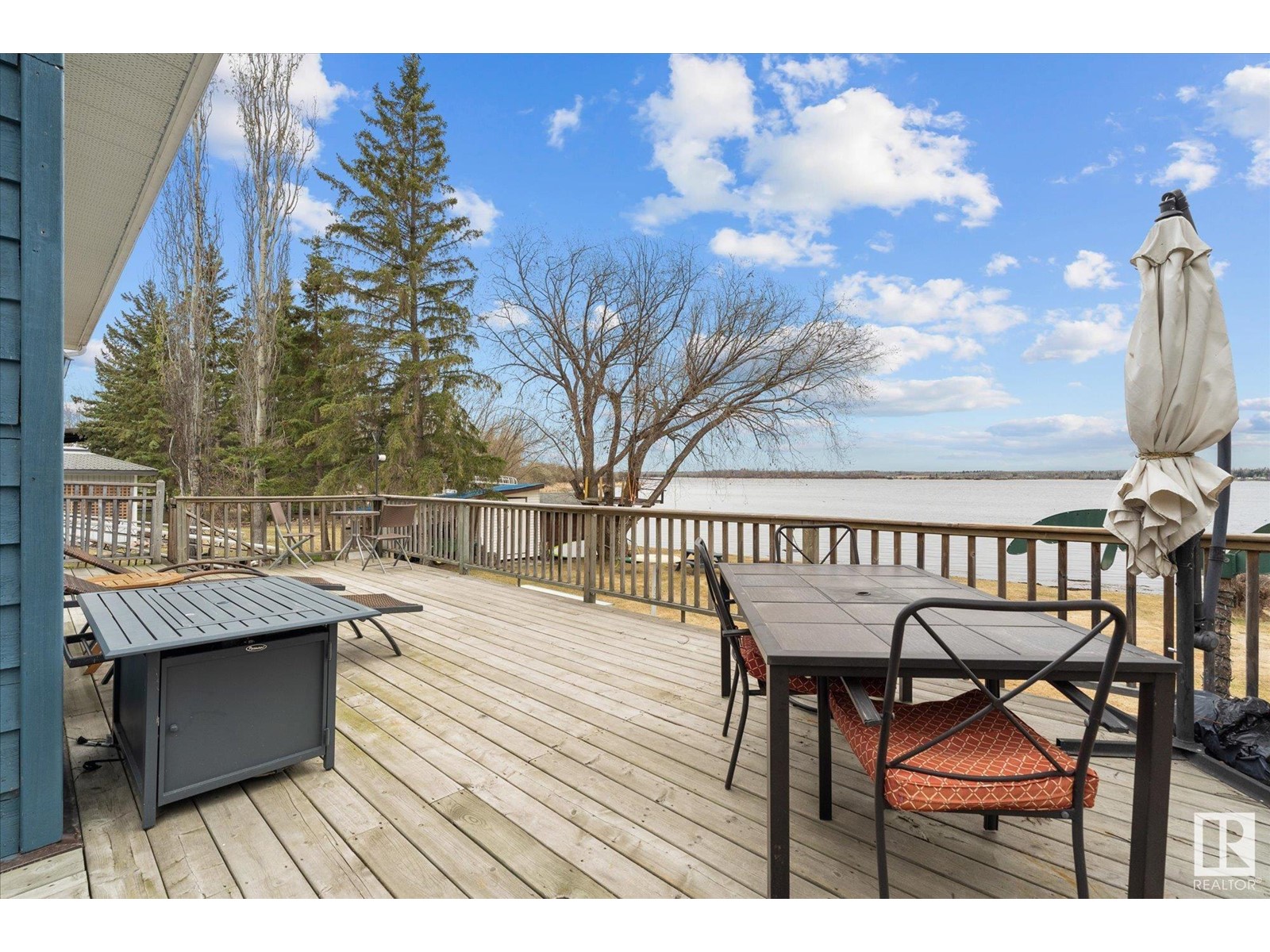 9 Bay Dr, Rural Lac Ste. Anne County, Alberta  T0E 0L0 - Photo 41 - E4434026