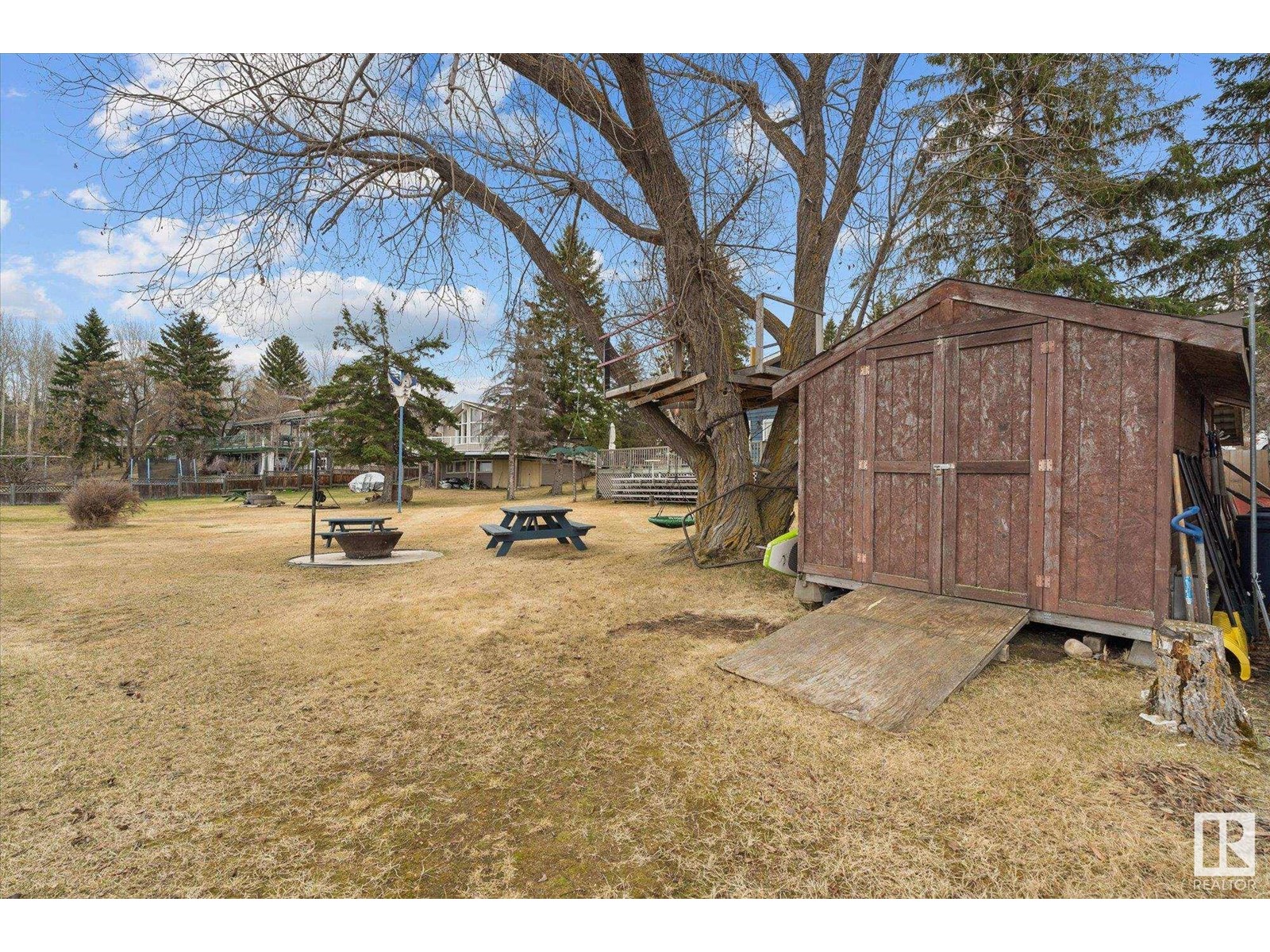 9 Bay Dr, Rural Lac Ste. Anne County, Alberta  T0E 0L0 - Photo 49 - E4434026