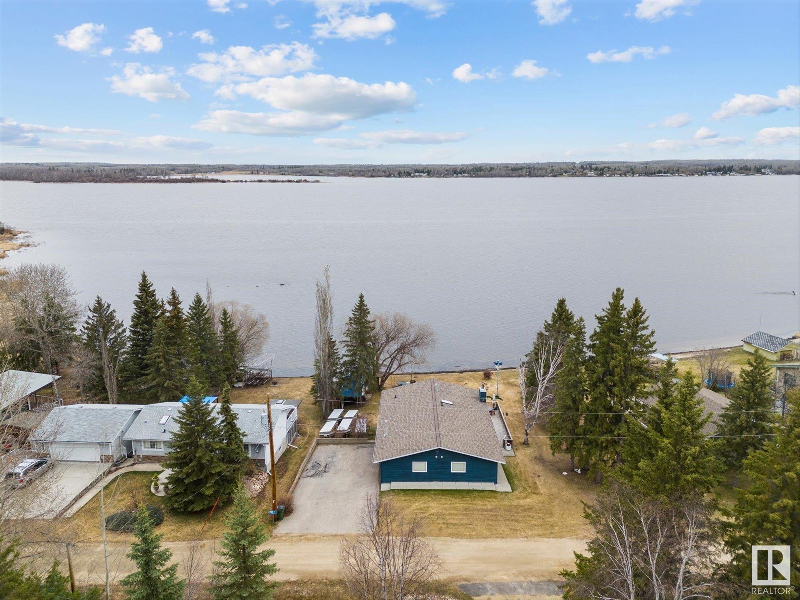9 Bay Dr, Rural Lac Ste. Anne County, Alberta  T0E 0L0 - Photo 9 - E4434026
