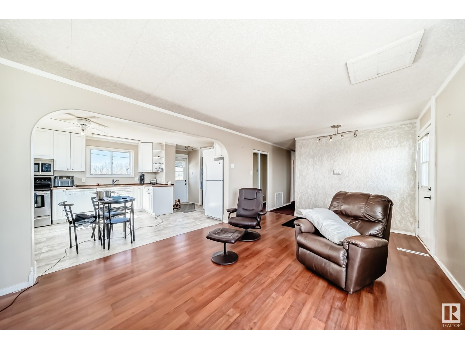 56123 Hwy 777, Rural Lac Ste. Anne County, Alberta  T0E 1V0 - Photo 12 - E4434162