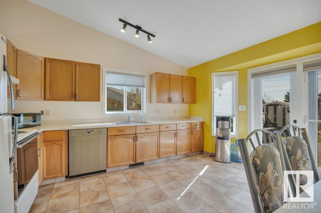 64 Parkview Cr, Calmar, Alberta  T0C 0V0 - Photo 12 - E4434541