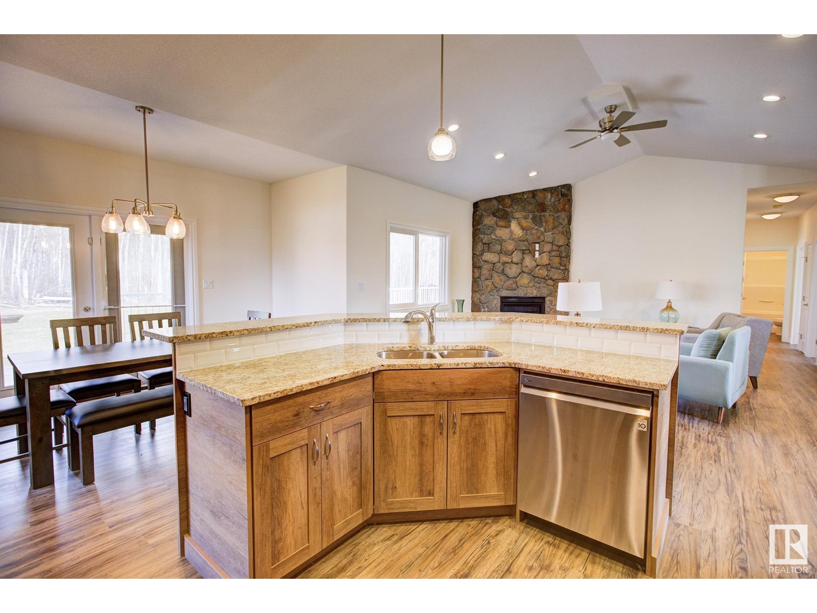 404 Duncan, Rural Barrhead County, Alberta  T0E 1A0 - Photo 21 - E4434701