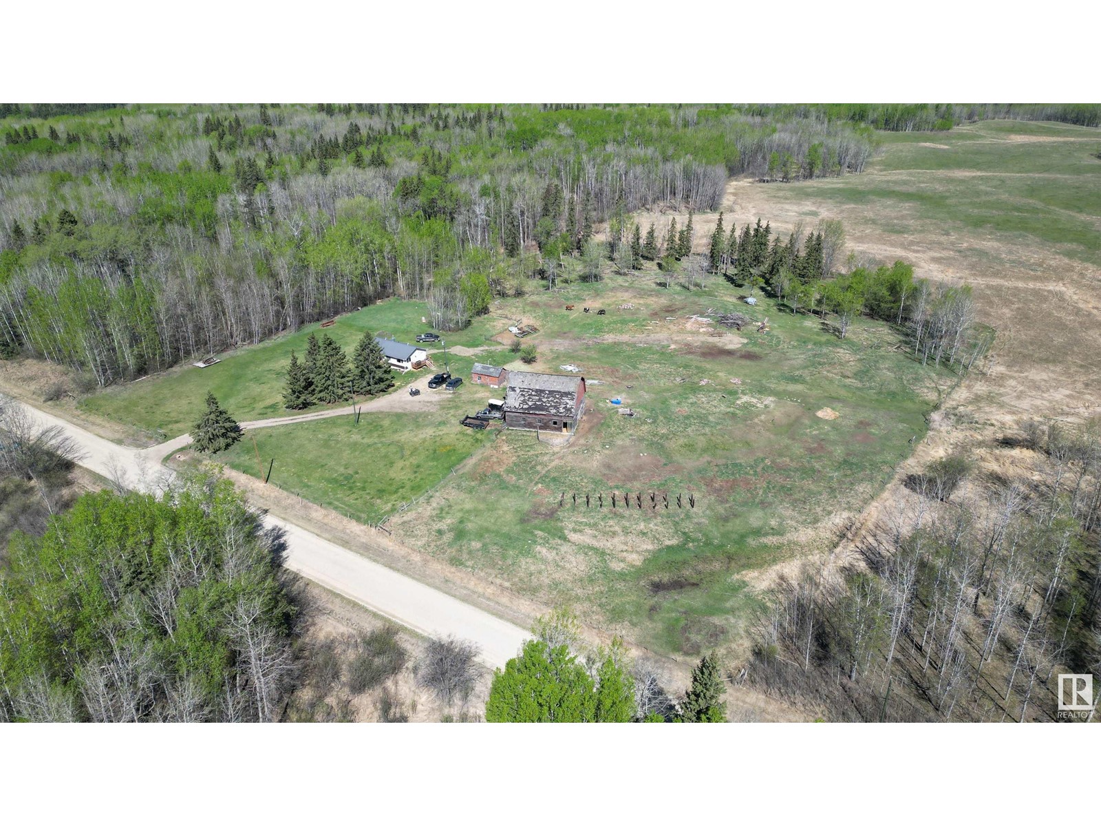4216 Twp Rd 564, Rural Lac Ste. Anne County, Alberta  T0E 1A0 - Photo 6 - E4434708
