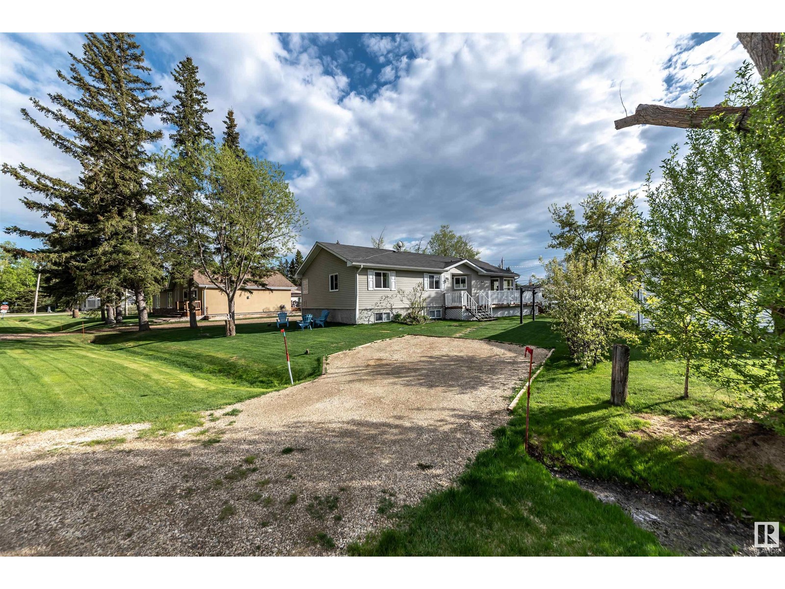 4916 56 St, Rural Lac Ste. Anne County, Alberta  T0E 0A0 - Photo 1 - E4436617