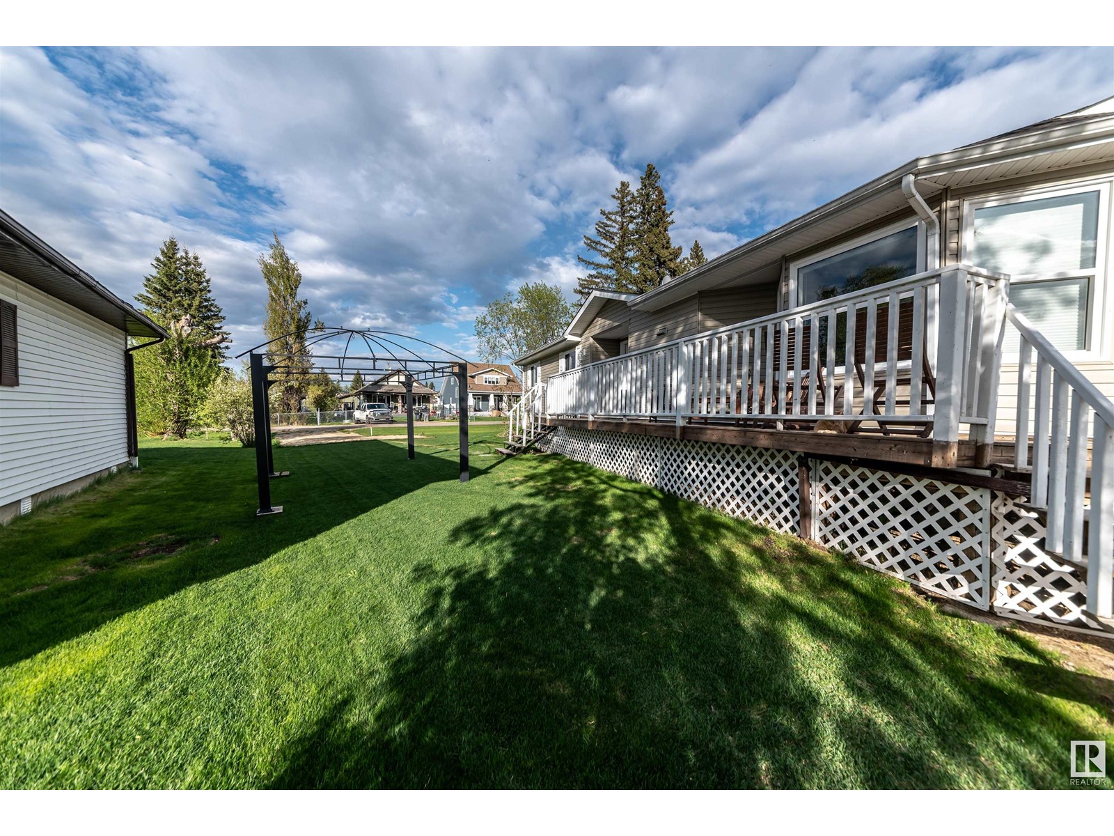 4916 56 St, Rural Lac Ste. Anne County, Alberta  T0E 0A0 - Photo 63 - E4436617