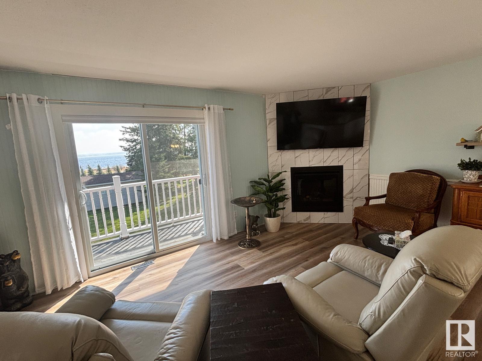 118 2 St W, Rural Wetaskiwin County, Alberta  T0C 0A0 - Photo 8 - E4436934