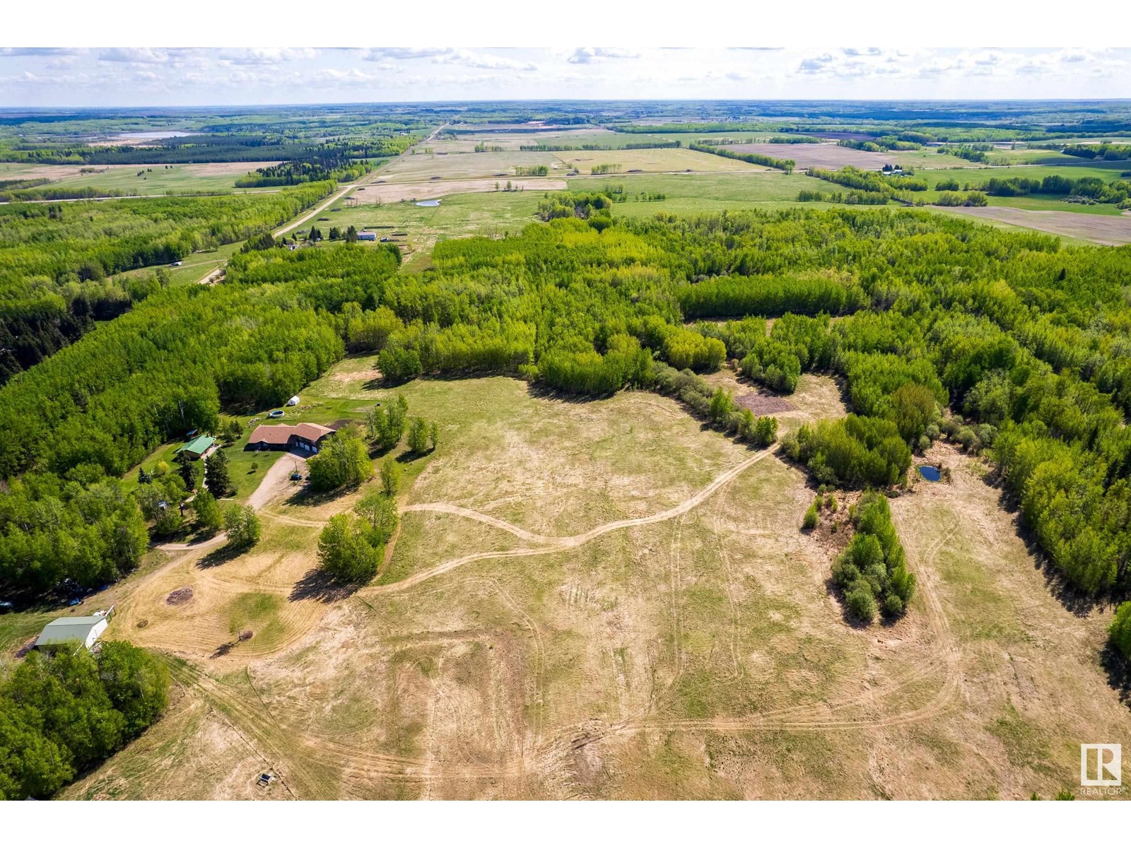6521 Twp Rd 554, Rural Lac Ste. Anne County, Alberta  T0E 2A0 - Photo 3 - E4436945