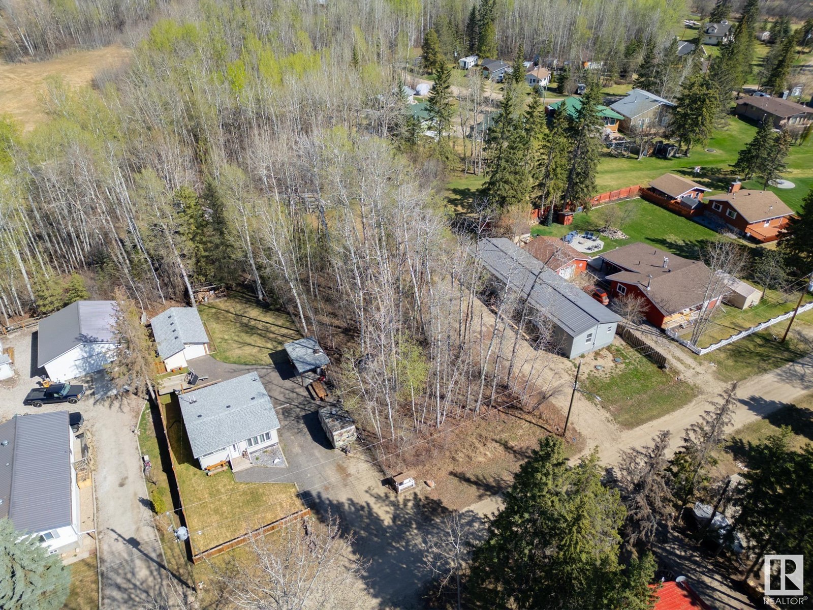 303 3rd Street, Rural Lac Ste. Anne County, Alberta  T0E 0A0 - Photo 7 - E4437077