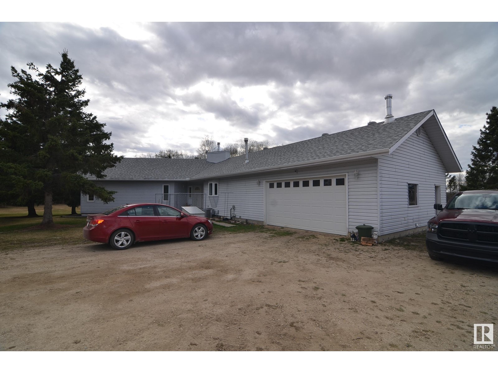 55428 Hwy 763, Rural Lac Ste. Anne County, Alberta  T0E 0J0 - Photo 3 - E4437406