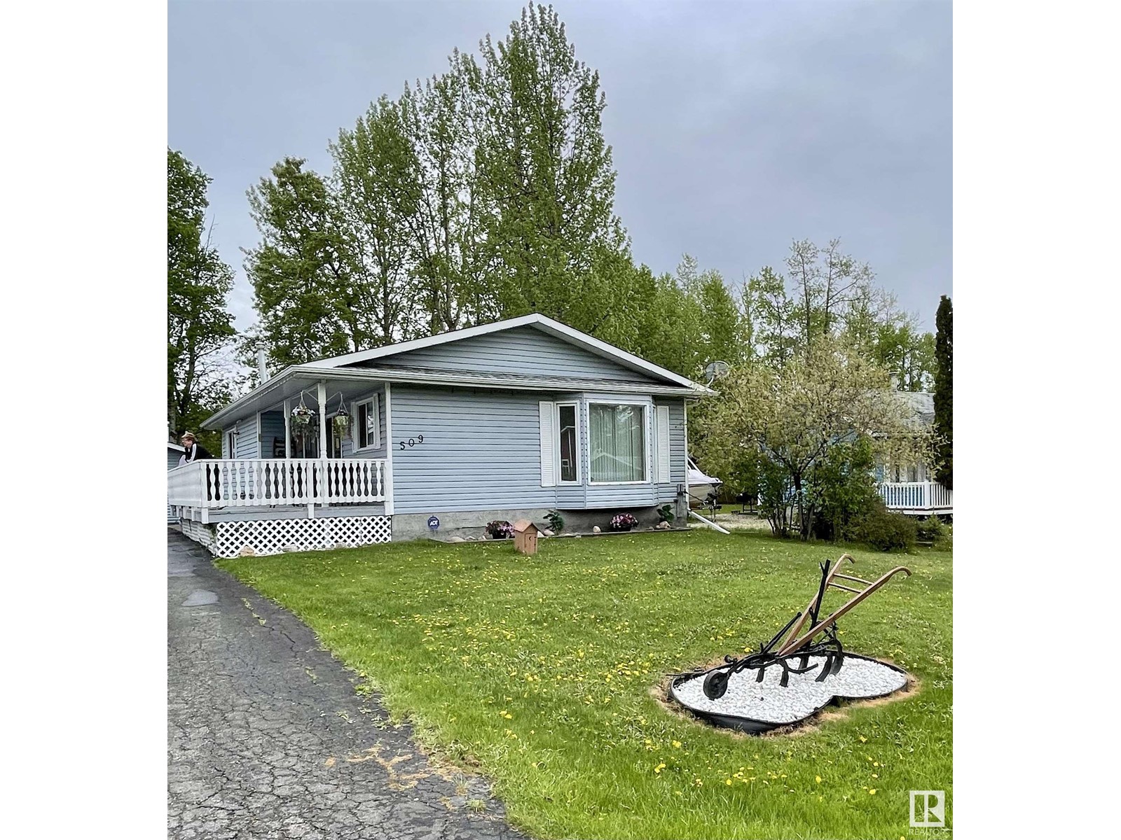 509 5 St, Rural Lac Ste. Anne County, Alberta  T0E 0A0 - Photo 1 - E4437527