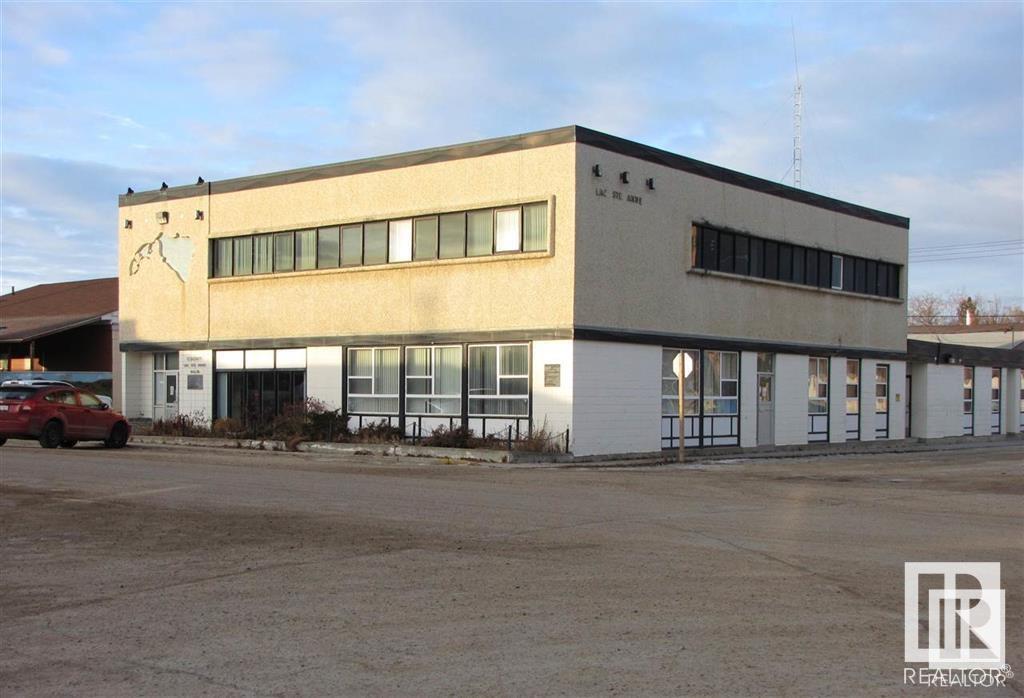 4928 50 St, sangudo, Alberta