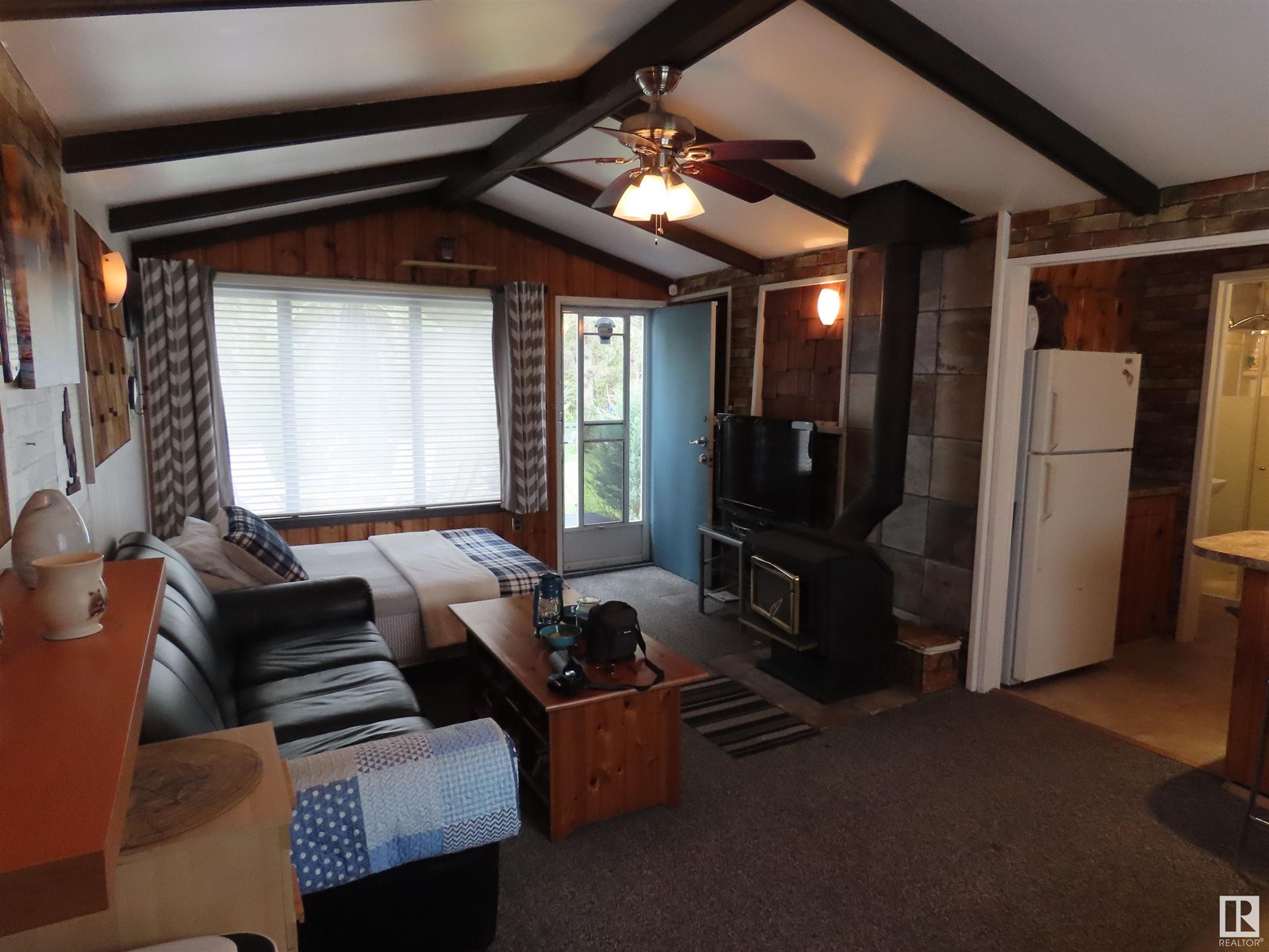 216 2nd St, Rural Lac Ste. Anne County, Alberta  T0E 0A2 - Photo 13 - E4437633