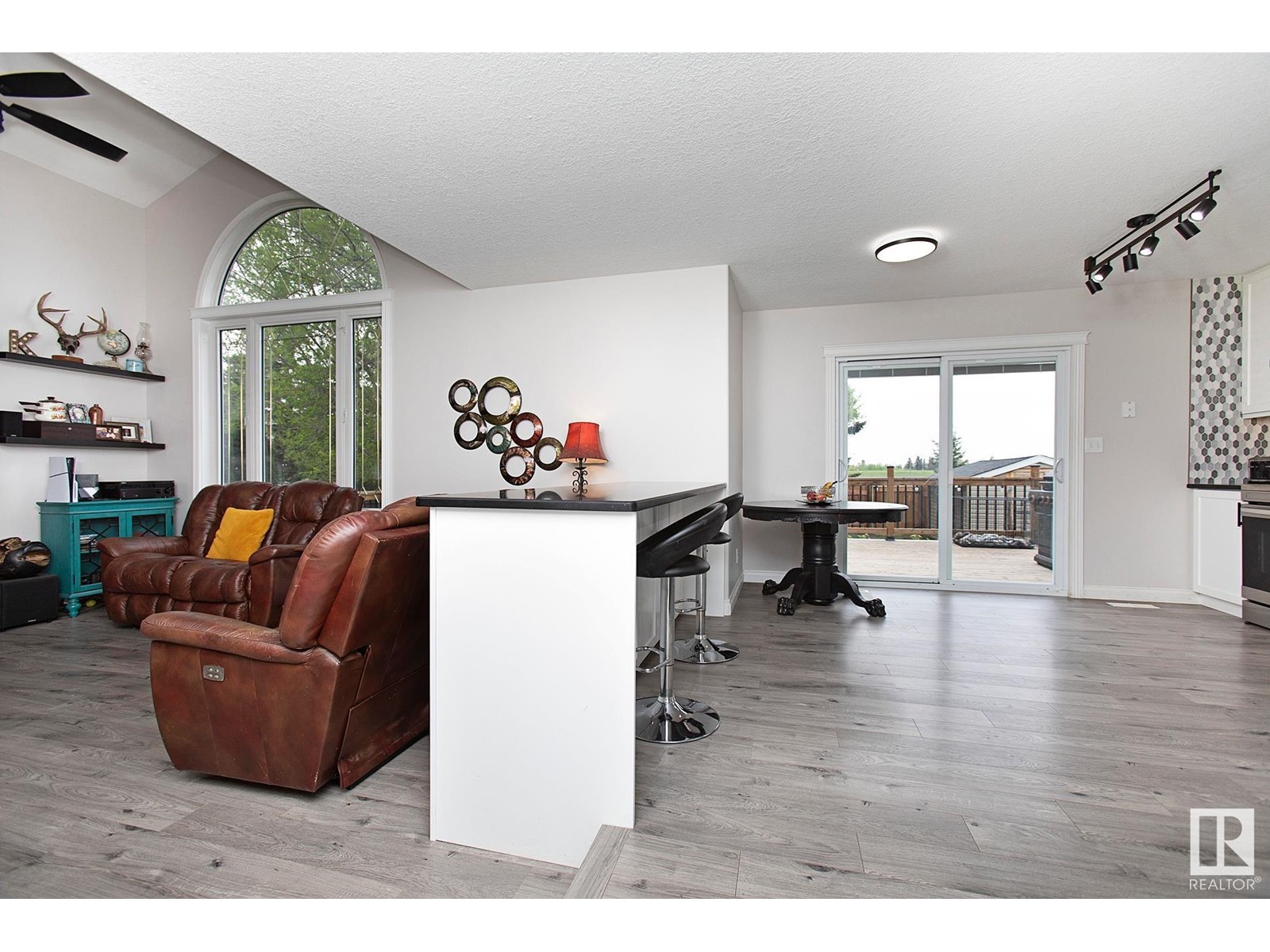 67 Westview Cr, Calmar, Alberta  T0C 0V0 - Photo 9 - E4438005