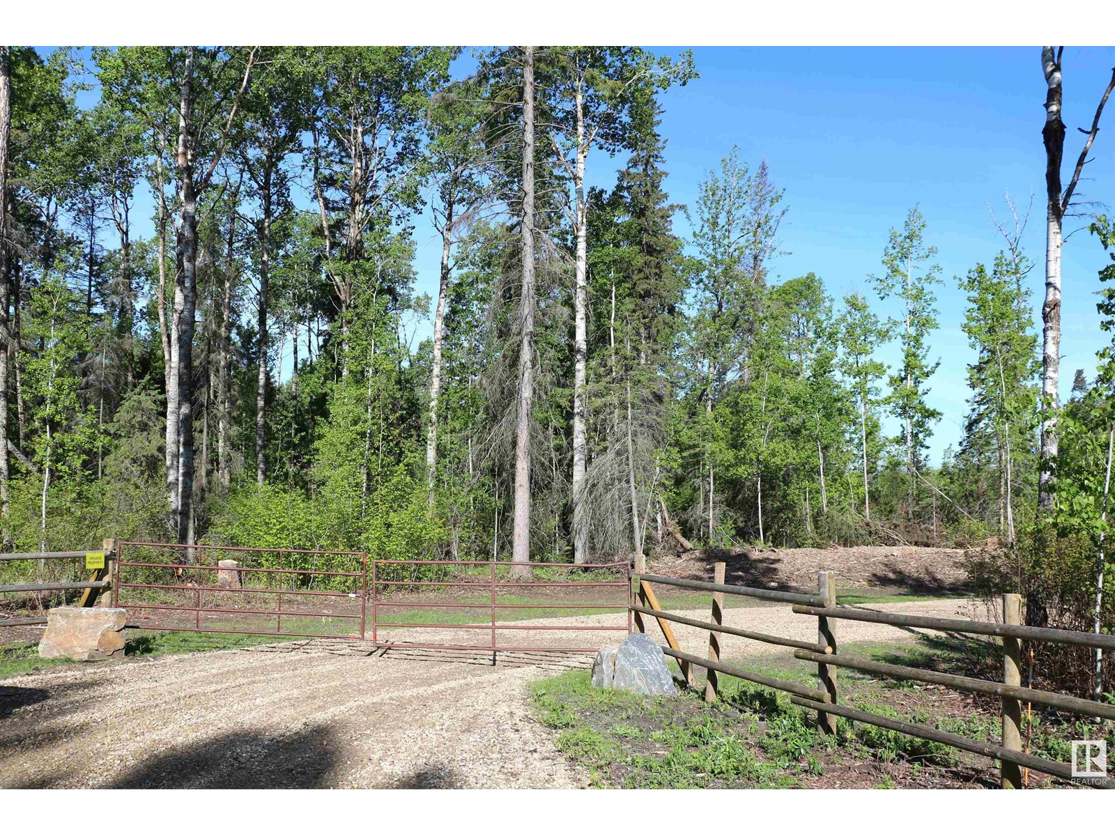 545165 Ste Anne Trail, Rural Lac Ste. Anne County, Alberta  T0E 0A1 - Photo 16 - E4438404