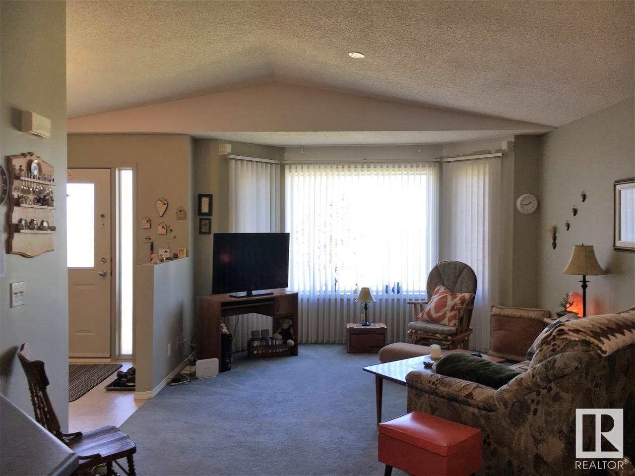 8 Woodcroft Pl, Warburg, Alberta  T0C 2T0 - Photo 5 - E4438647