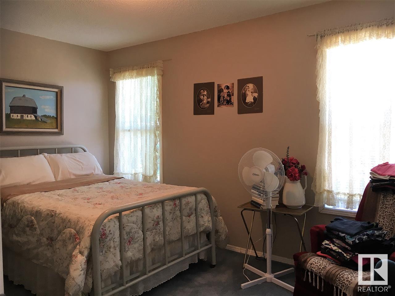 8 Woodcroft Pl, Warburg, Alberta  T0C 2T0 - Photo 6 - E4438647