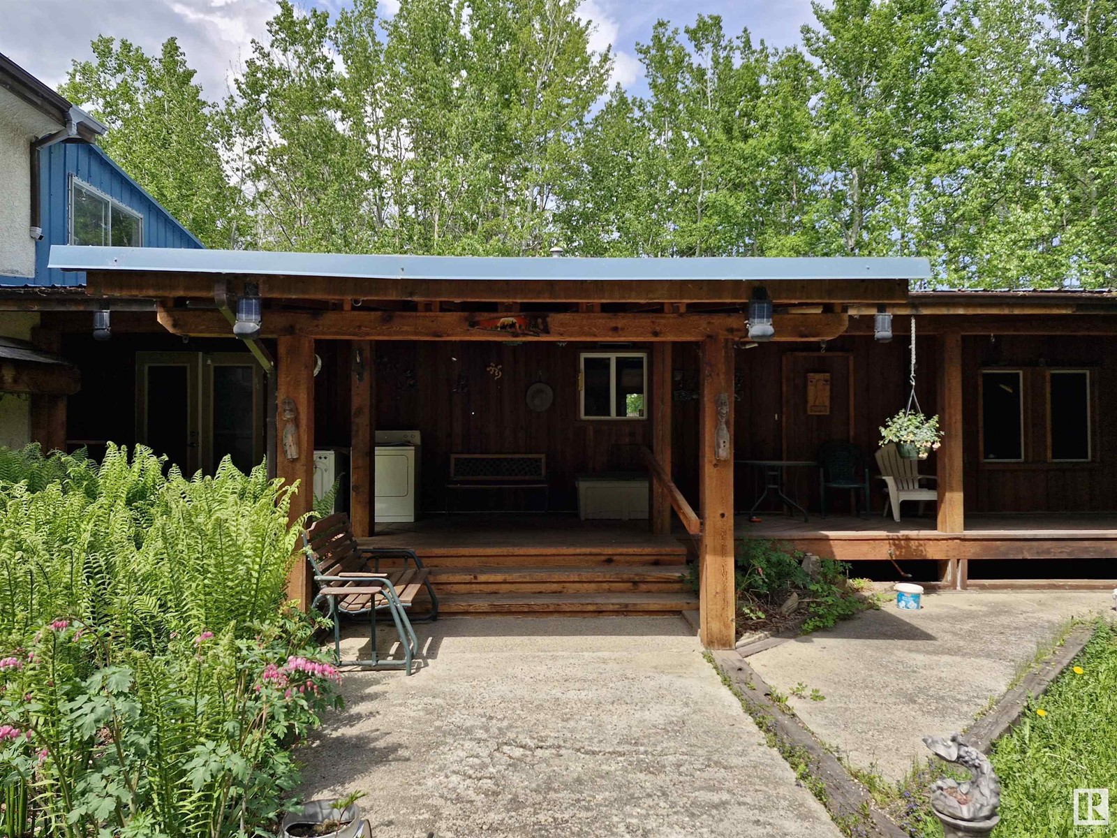 2246 TWP RD 490, rural leduc county, Alberta